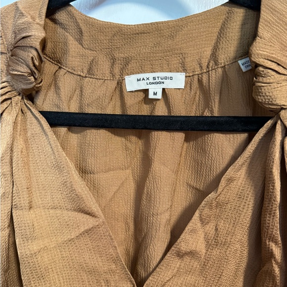 Brown Blouse - Picture 2 of 3